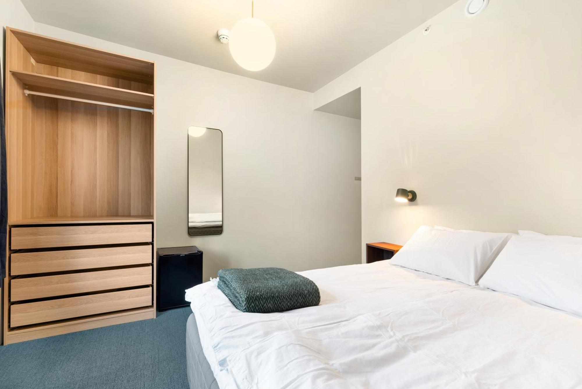 Central Guest House - Bedroom With Private Bathroom Stavanger Habitación foto