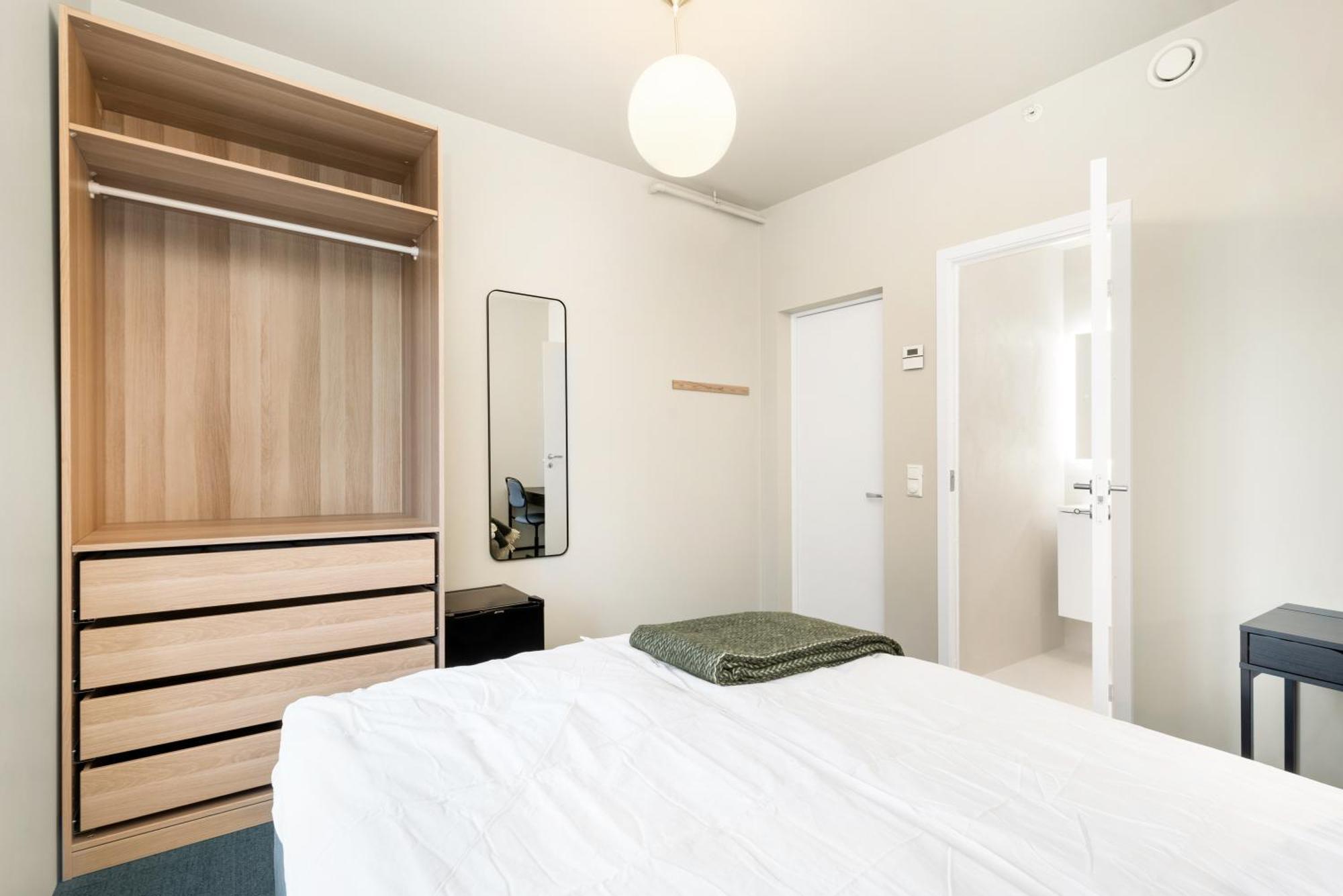 Central Guest House - Bedroom With Private Bathroom Stavanger Habitación foto
